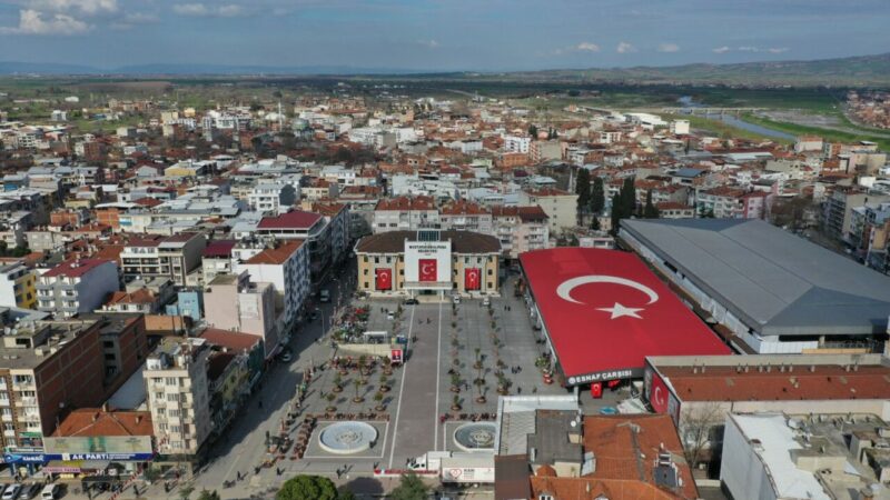 Bursa’nın 2026’yı temel atma yılı olarak ilan eden ilçesi Olay Gazetesi Yazarı Ahmet Emin Yılmaz, Mustafakemalpaşa Belediye Başkanı Şükrü