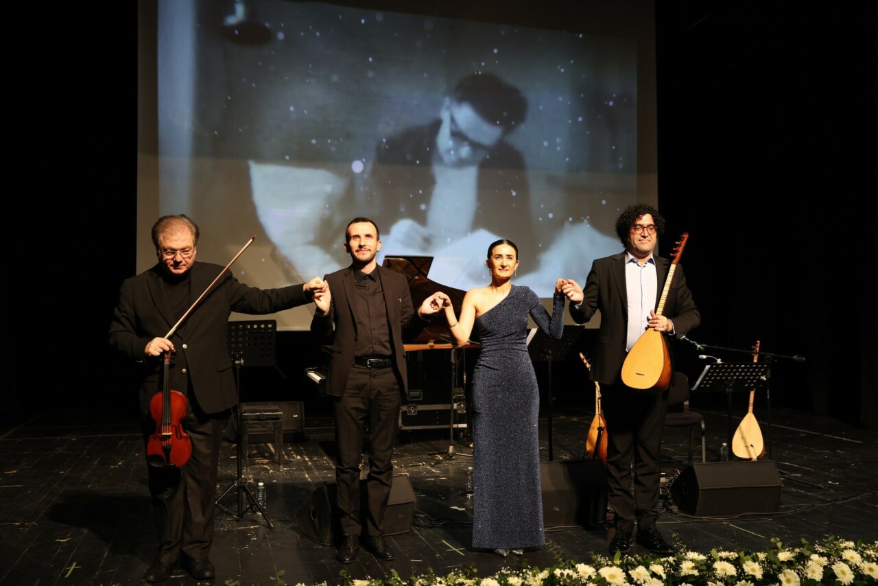 Nâzım Hikmet 124. yaşında Bursa Nilüfer’de konserle anıldı