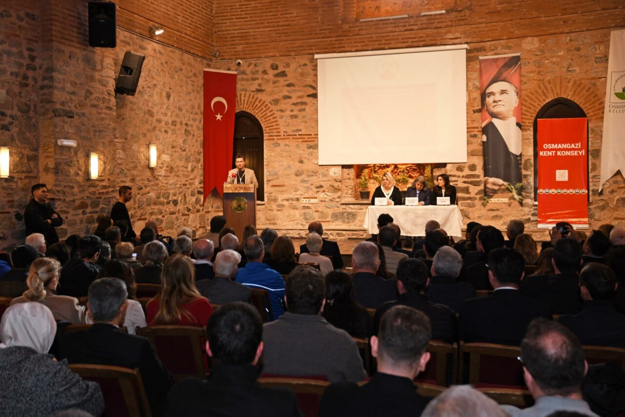 Osmangazi Kent Konseyi’nde bayrak değişimi