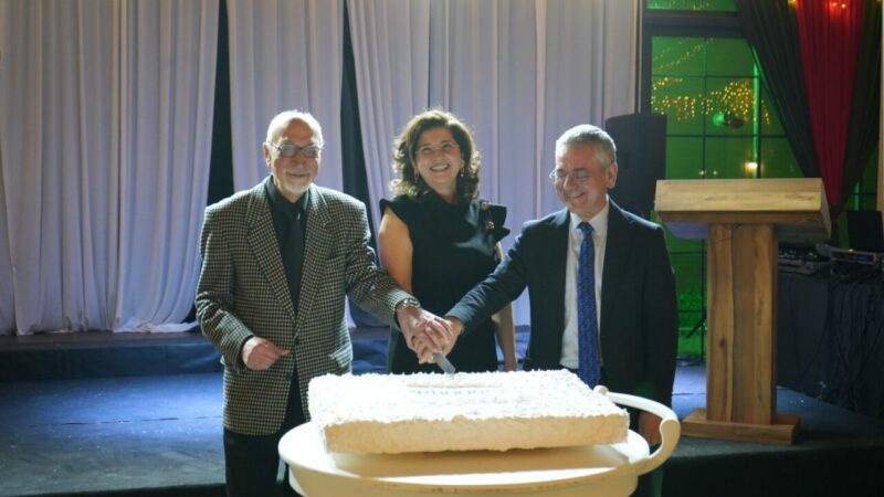 Retina Göz Hastanesi’nden Prof. Dr. Hikmet Özçetin’e anlamlı veda