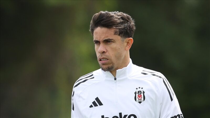 Beşiktaş'tan ayrılan 35 yaşındaki Brezilyalı futbolcu Gabriel Paulista, ülkesinde Corinthians
