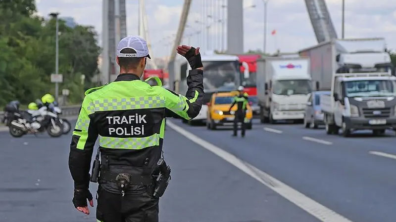 Trafikte bütün cezalar değişiyor! İşte yeni trafik cezaları… Trafikte bütün cezalar değişiyor! İşte yeni trafik cezaları…