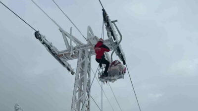 Uludağ’da korku dolu anlar: 40 tatilci mahsur kaldı