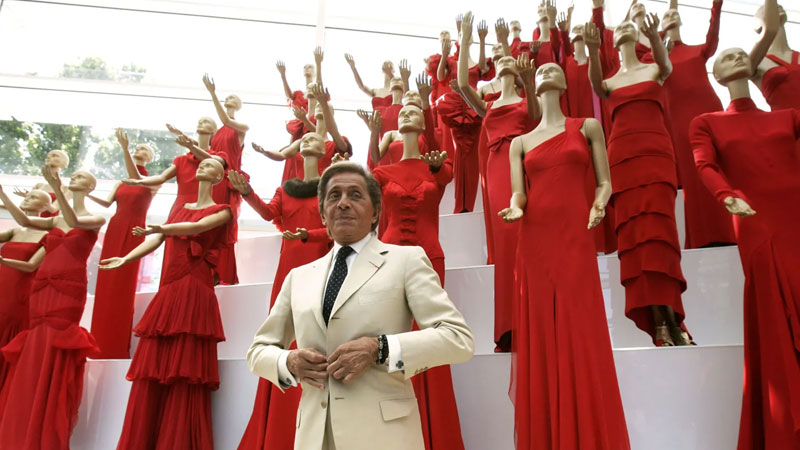 Bir renkle moda tarihine damga vurdu! Valentino kırmızısı nedir?