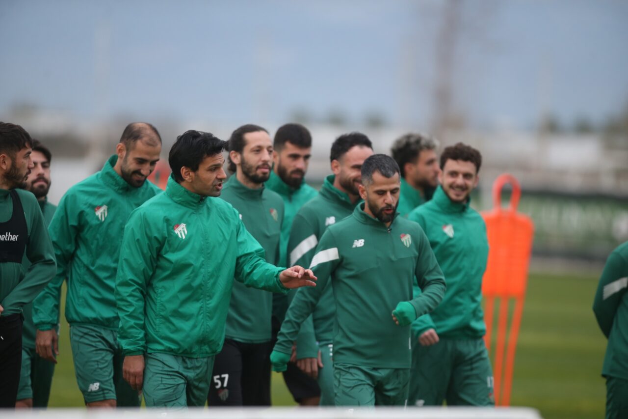 Bursaspor’da o futbolcu antrenmanda yer almadı