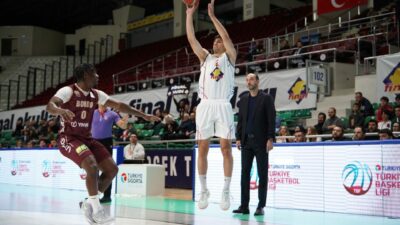 Bursa’nın basketboldaki temsilcilerinden Finalspor evinde kayıp