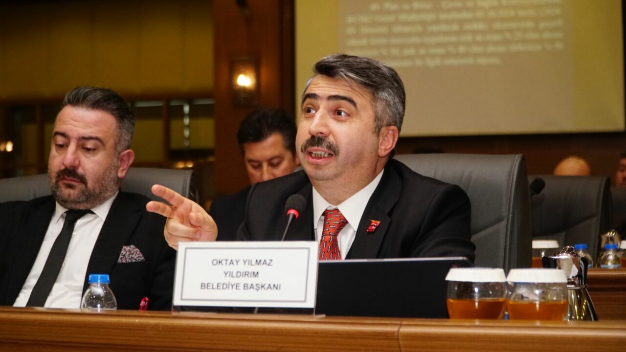 Bursa’da ulaşım zammına Başkan Yılmaz’dan tepki: “Toplu taşımanın cazibesi giderek azalıyor”