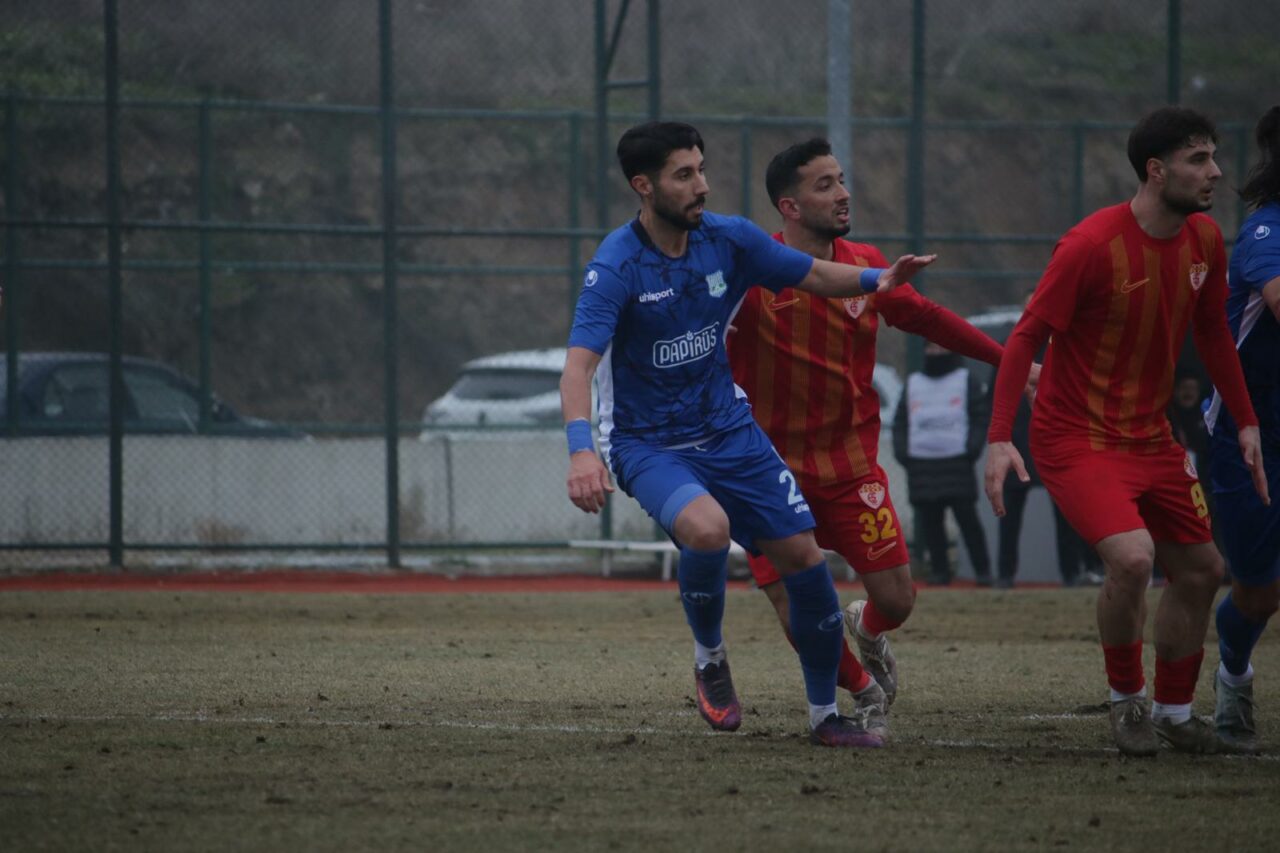 Bursa’nın 3.Lig ekibi deplasmanda güldü