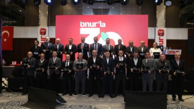 Onur Market 30’uncu kuruluş yıl dönümünü coşkuyla kutladı