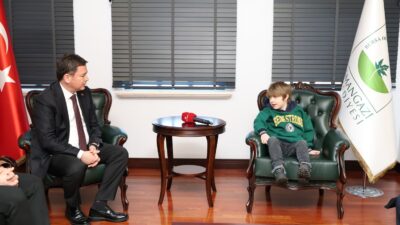 Osmangazi Belediye Başkanı Aydın’dan DMD hastası Yağız Efe için çağrı