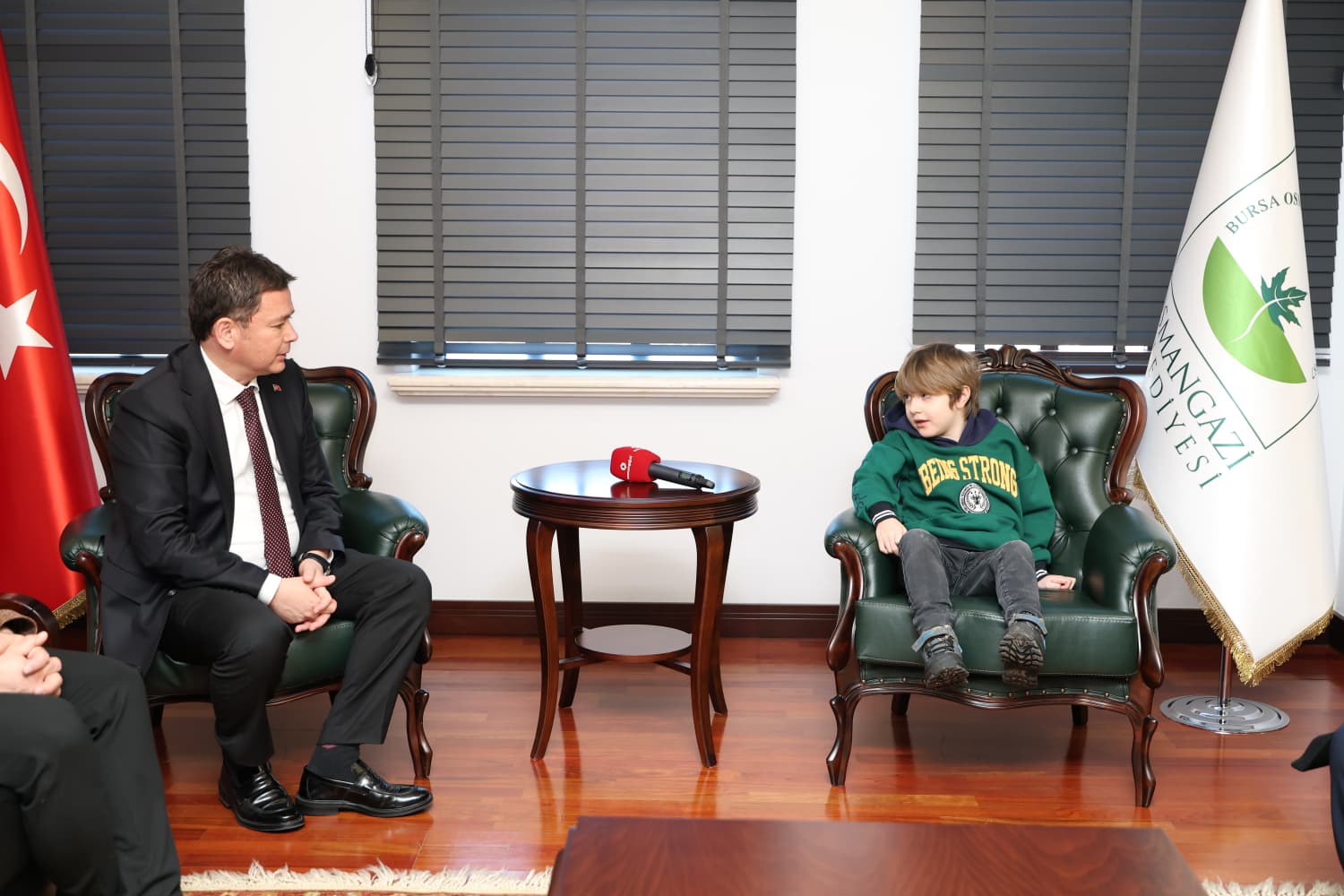 Osmangazi Belediye Başkanı Aydın’dan DMD hastası Yağız Efe için çağrı Osmangazi Belediye Başkanı Aydın’dan DMD hastası Yağız Efe için çağrı