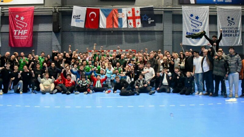 Bursa ekibinden tarihi başarı! Avrupa’da çeyrek finale kaldılar… EHF Avrupa Kupası Son 16 Turu rövanş maçında Çekya temsilcisi