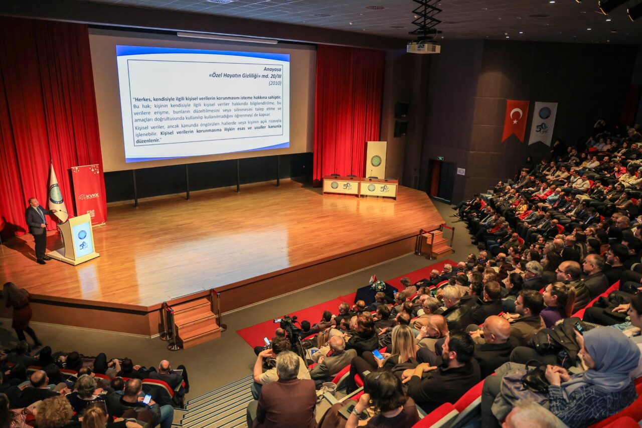 Bursa Uludağ Üniversitesi’nde KVKK ve dijital mahremiyet eğitimi
