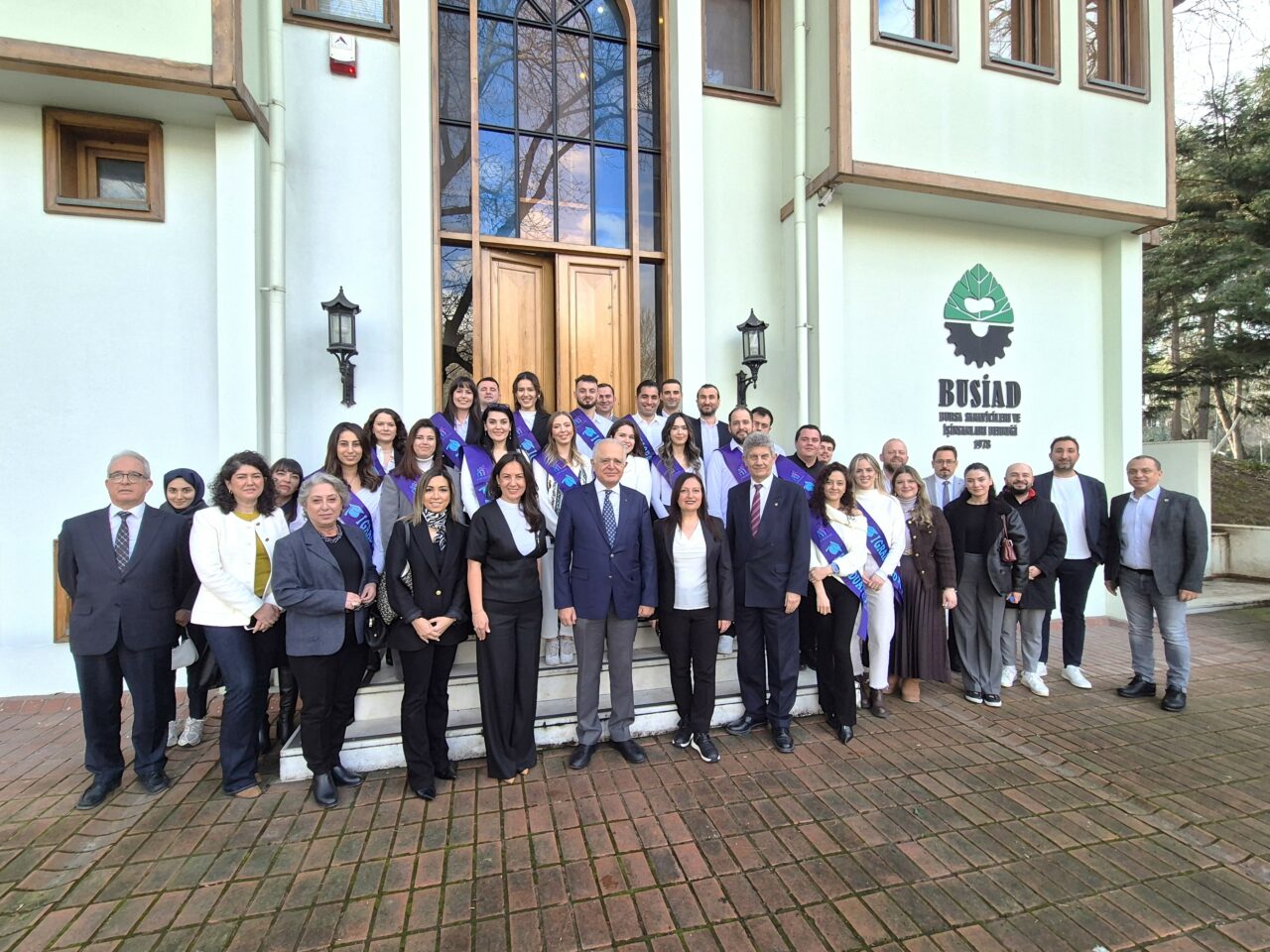 BUSİAD İK Kodları mezun verdi BUSİAD İK Kodları mezun verdi