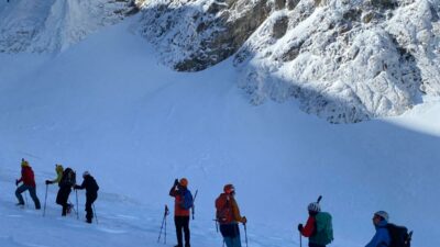 Uludağ’daki 1,5 metrelik karda nefes kesen tırmanış