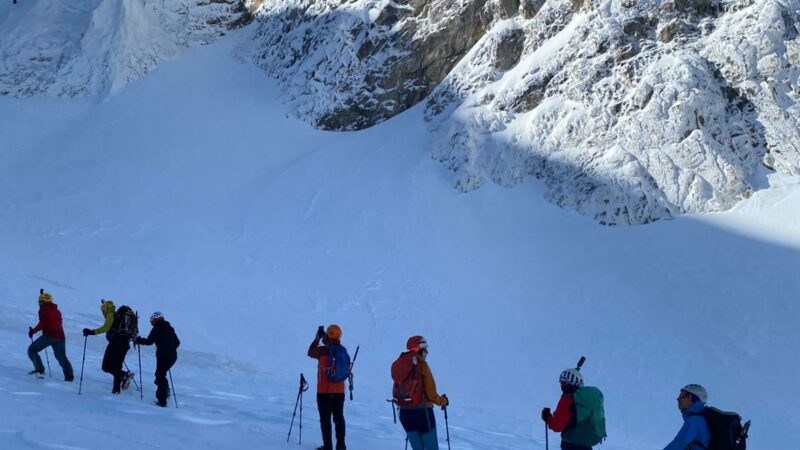 Uludağ’daki 1,5 metrelik karda nefes kesen tırmanış Bursa’nın köklü ve disiplinli spor kulüplerinden Bursa Alpin Dağcılık İhtisas