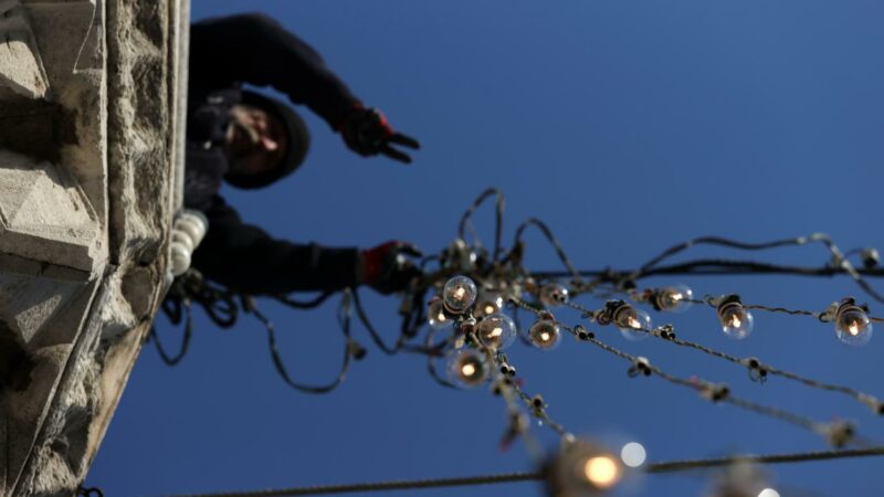 Sanatıyla gökleri aydınlatıyor!