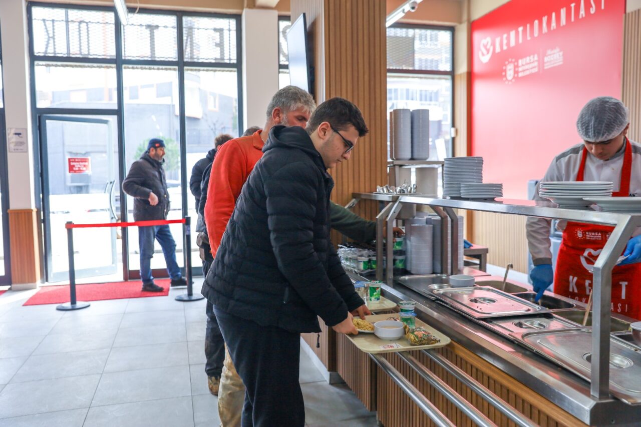 Bursa Büyükşehir’in Kent Lokantaları’na yoğun ilgi