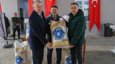 Bursa Büyükşehir’den üreticiye fidan ve tohum desteği
