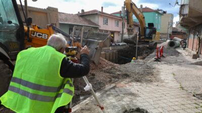 Bursa’nın bu ilçesinde 1970 yılından kalma borular değişiyor