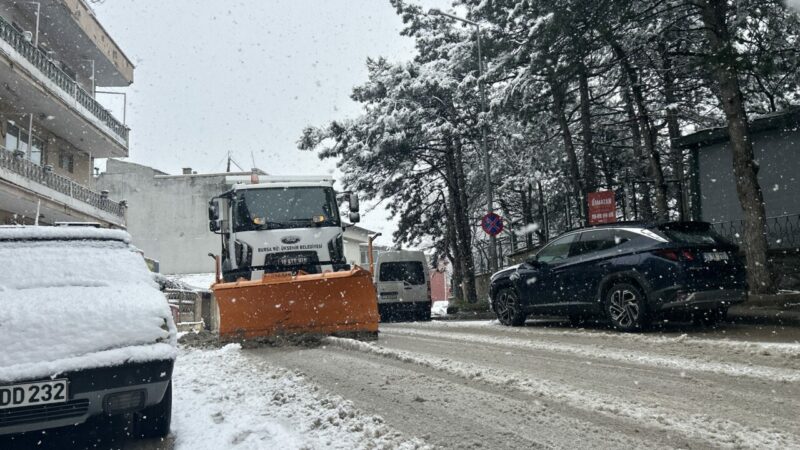 Bursa Büyükşehir ekipleri yollarda