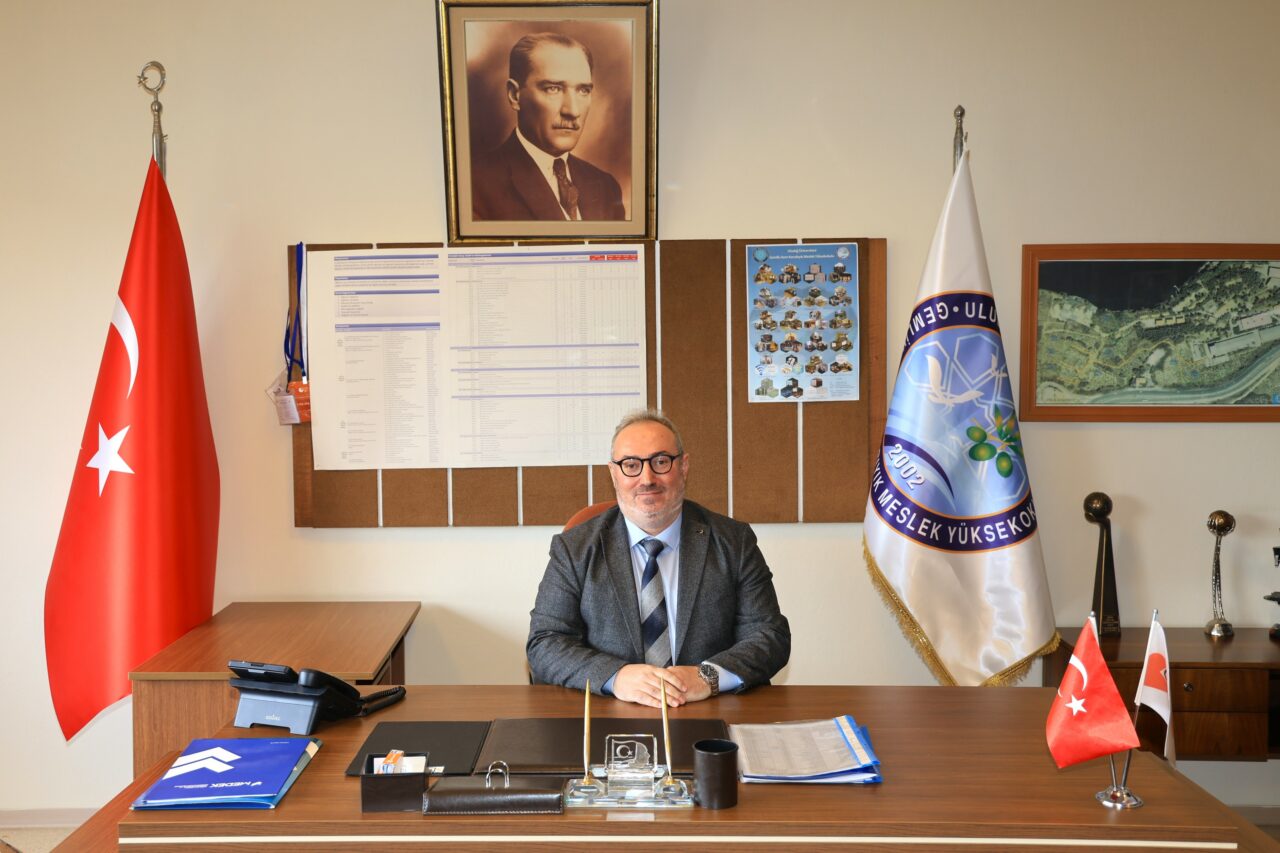 Bursa Uludağ Üniversitesi Gemlik MYO müdürü değişti 3 4 1
