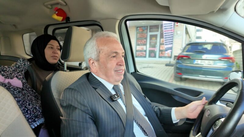 Bursa’da anneler için yeni hizmet: Bu kez başkan direksiyona geçti Bursa’da anneler için yeni hizmet: Bu kez başkan direksiyona geçti