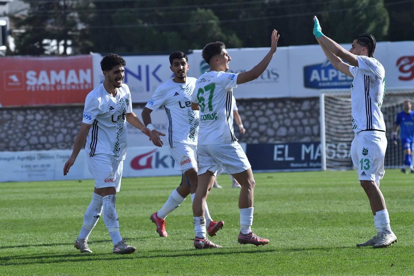 Bursa’nın 3.lig ekibi liderliği sürdürdü