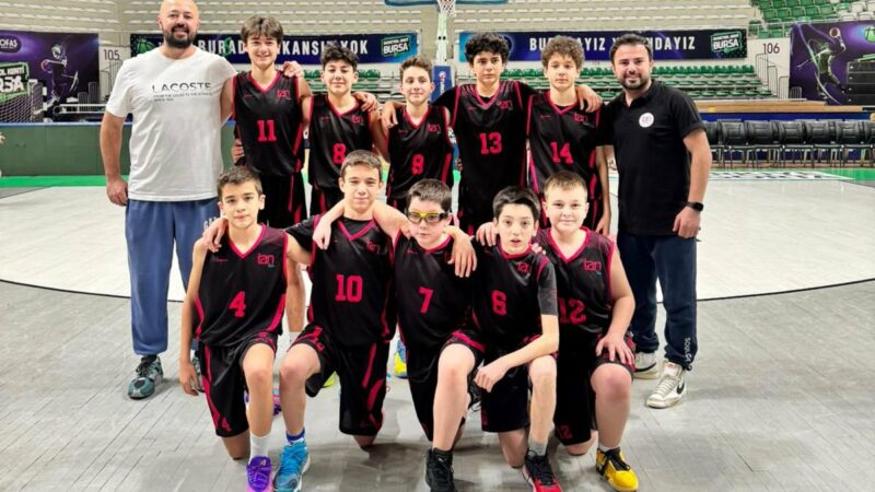 Tan Okulları Basketbol Takımı’ndan büyük başarı Bursa İl Millî Eğitim Müdürlüğü tarafından düzenlenen Okullar Arası Basketbol