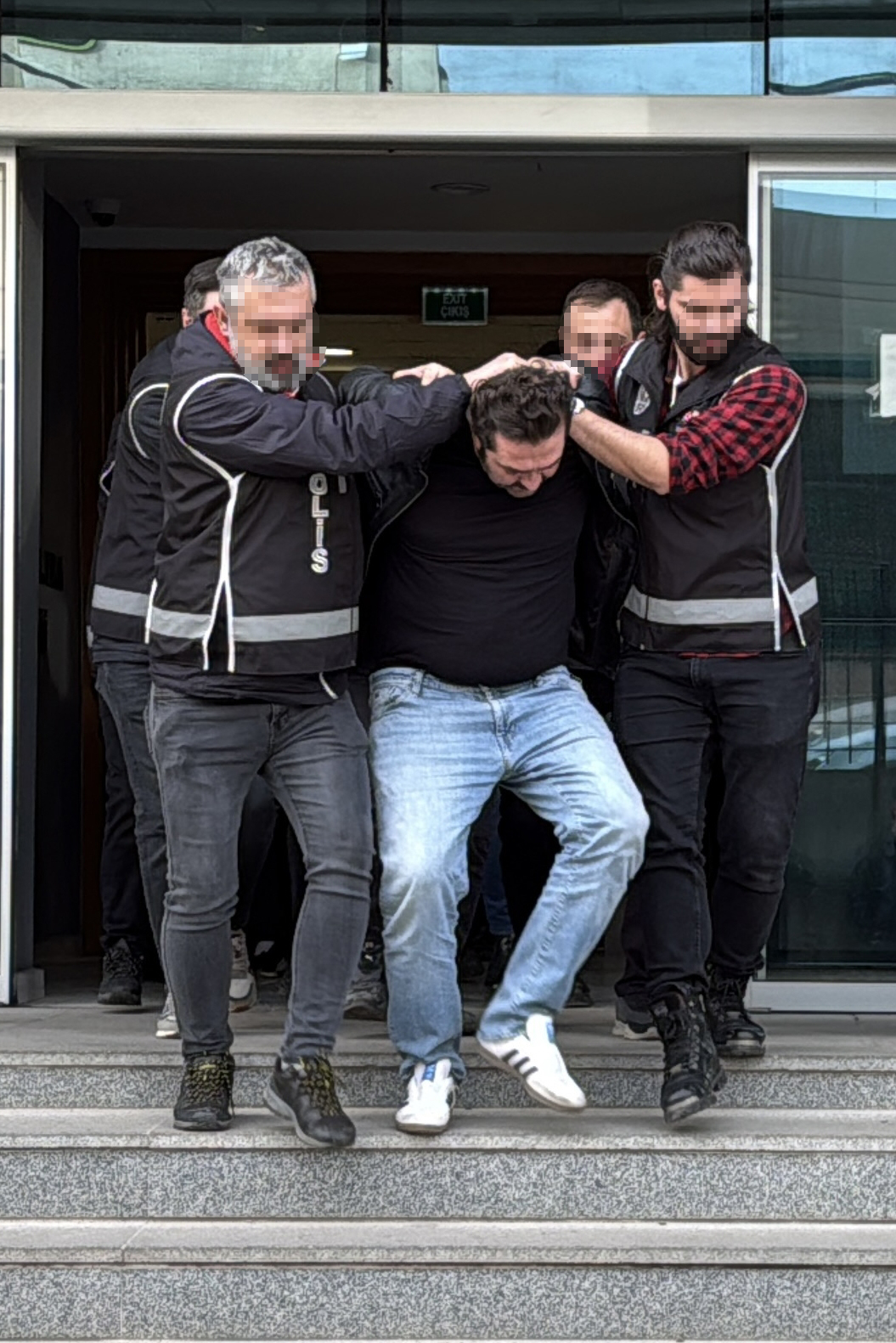 Bursa’da ‘Sarallar’ suç örgütü davasında 35 sanığın yargılanması devam ediyor