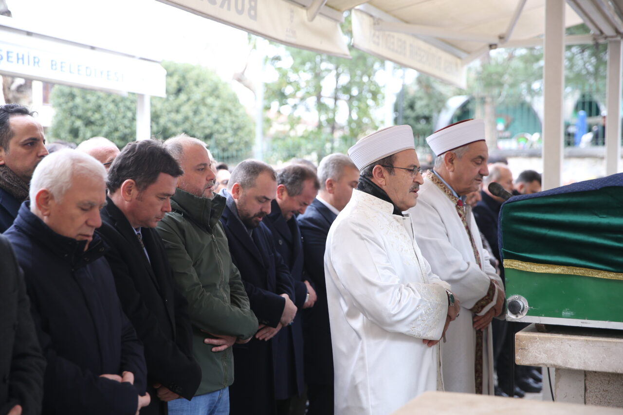 AK Parti Bursa Milletvekili Refik Özen’in acı günü AK Parti Bursa Milletvekili Refik Özen’in acı günü