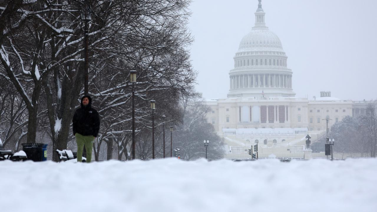 ABD’de rekor kar yağışı: 5 binden fazla uçuş iptal