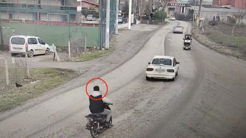 Bursa’da ‘kural tanımaz’ sürücülere MOBESE şoku! Bursa'nın İnegöl ilçesinde jandarma trafik ekipleri tarafından MOBESE üzerinden gerçekleştirilen