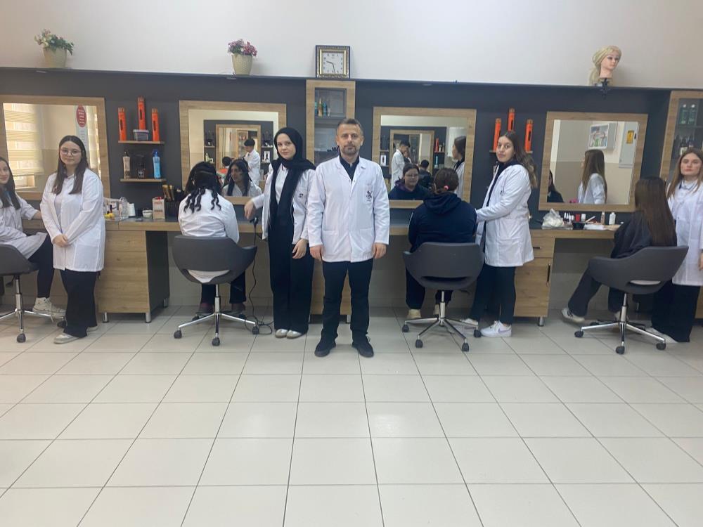 Bursa’da Osmanlı döneminden kalma yöntemle meslek sahibi oluyorlar Bursa’da Osmanlı döneminden kalma yöntemle meslek sahibi oluyorlar