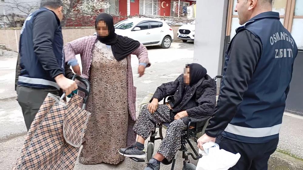 Bursa’da dilencilere operasyon Bursa’da dilencilere operasyon