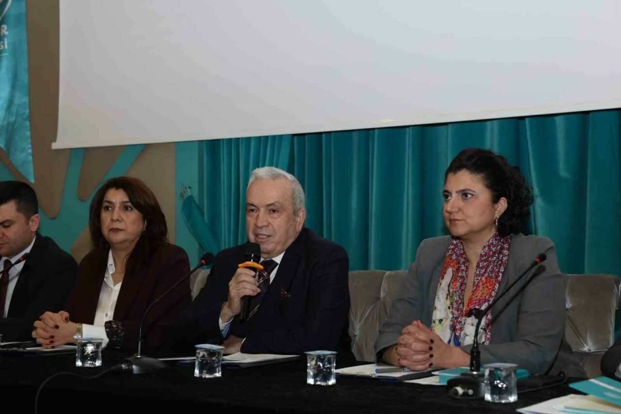 Başkan Özdemir, temizlik işçileri ile buluştu