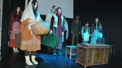 Bursa Mudanya’da ‘Mübadil Öyküleri’ tiyatro oyunu sahnelendi