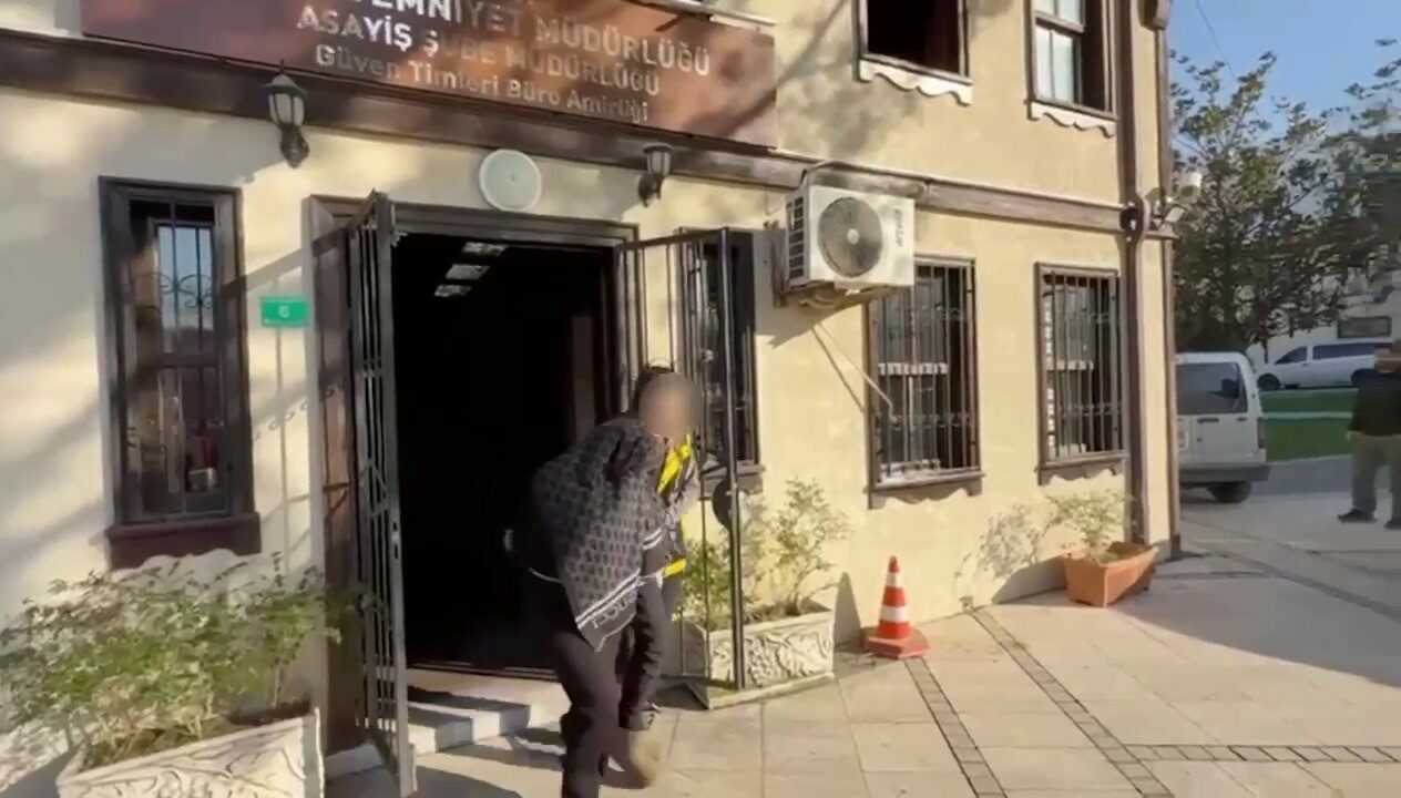 Bursa’da 38 saatlik mesai yankesiciyi ele verdi Bursa’da 38 saatlik mesai yankesiciyi ele verdi