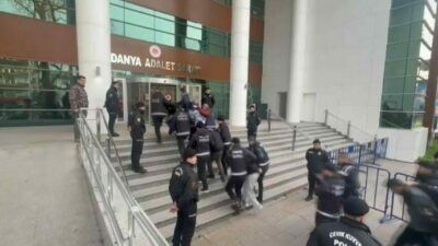 Bursa’da şafak operasyonu! 700 polisle eş zamanlı baskın…