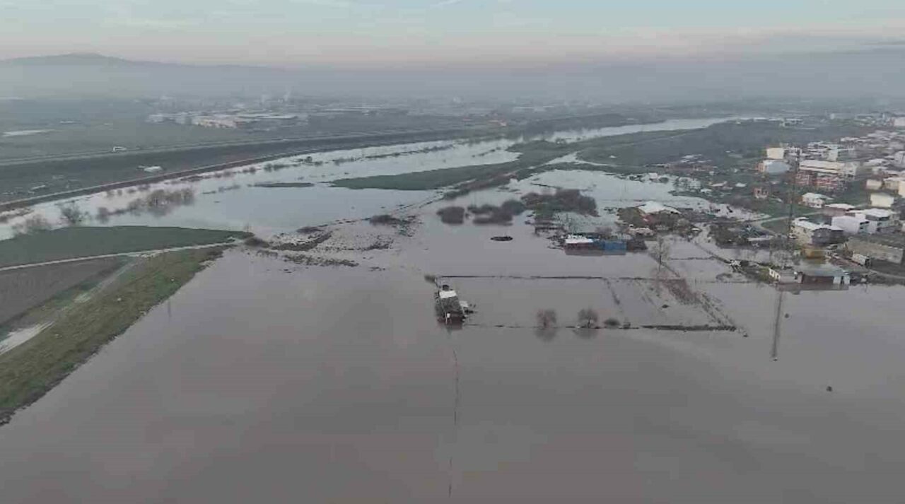 Bursa’da binlerce hektar ekili alan sular altında!