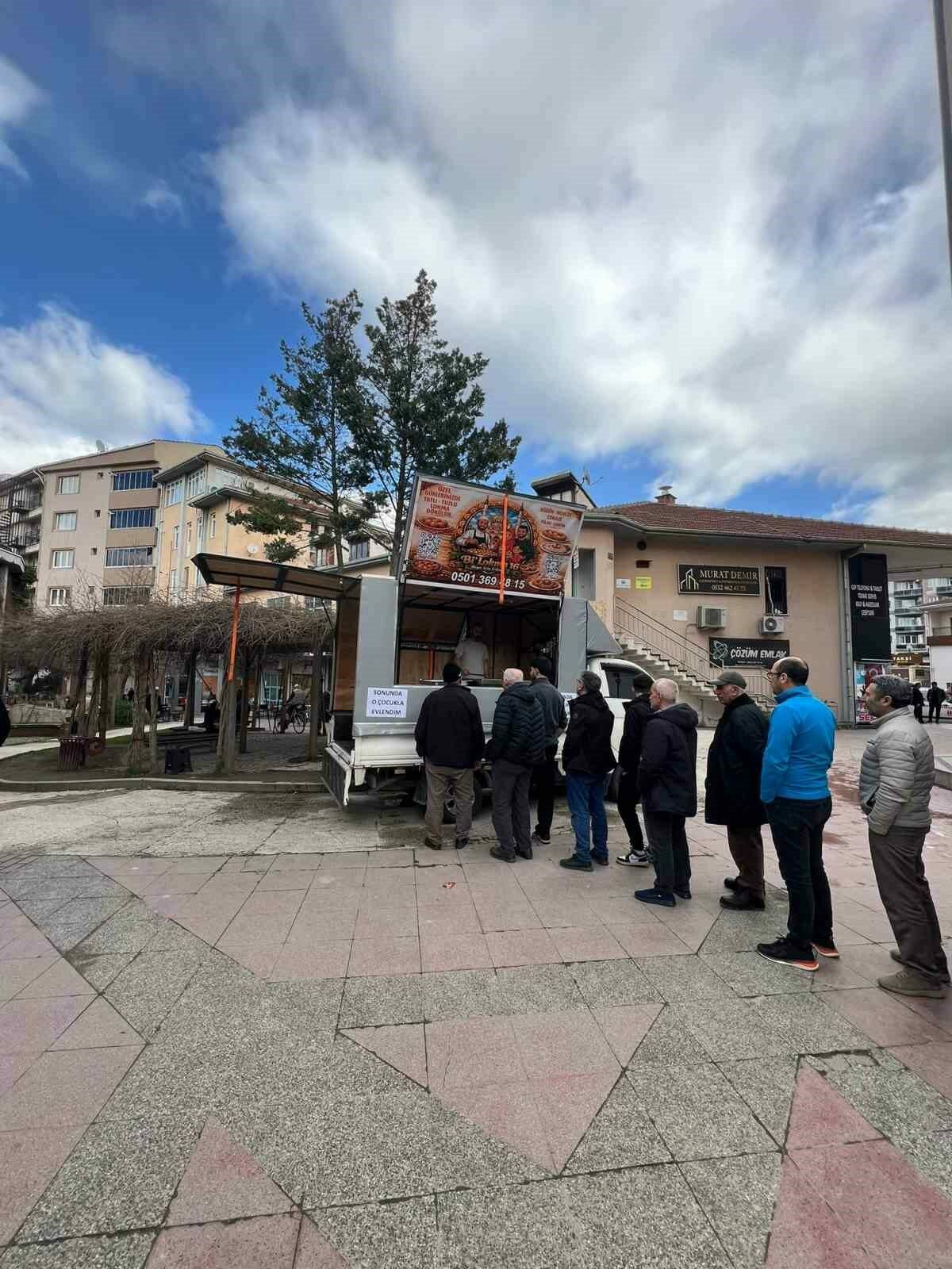 Bursa’da ilginç istek: Lokmayı bakın ne sebeple dağıttırdı…