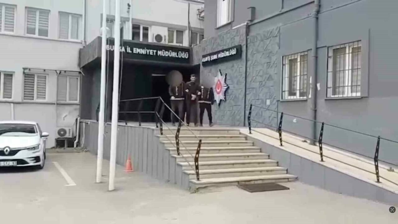 Bursa’da kesinleşmiş hapis cezası bulunan 3 firari yakalandı