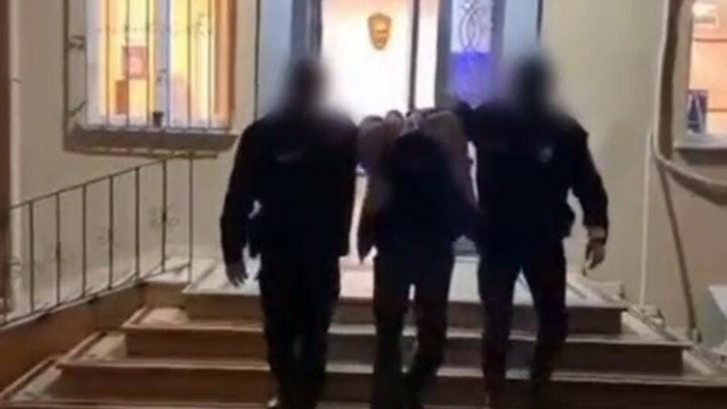 Bursa’da aranan 2 kişi yakalandı