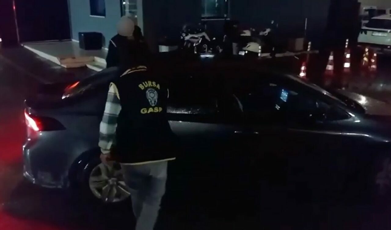 Bursa’da silahlı soygun girişimi Bursa’da silahlı soygun girişimi