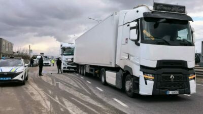 Bursa’da tanker TIR’a çarptı