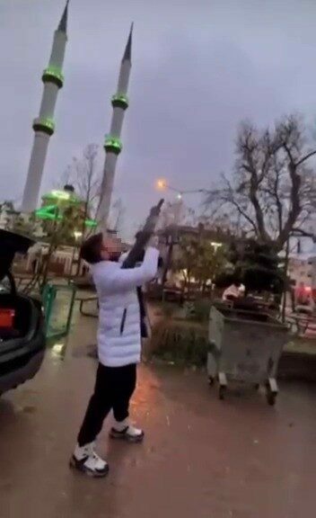 Bursa’daki magandalı pes dedirtti! Bir de sosyal medyada yayınladı…