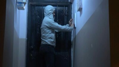 Bursa’nın tarihi mahallesinde 70 yıllık gelenek! Sahurda davul yerine…