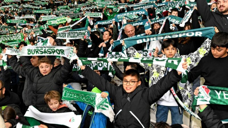 Osmangazi Belediyesi 100 çocuğu Bursaspor ile buluşturdu Çocuklara Bursaspor sevgisini aşılamak ve sporu hayatlarının doğal bir parçası