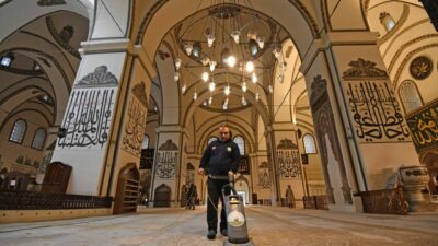 Bursa Ulu Cami, Ramazan teravihlerine hazır