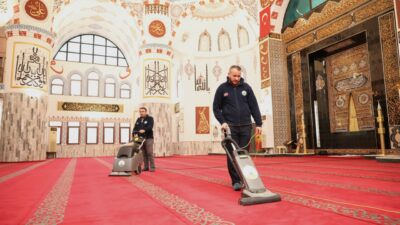 Bursa Osmangazi’de camiler ramazana hazır!